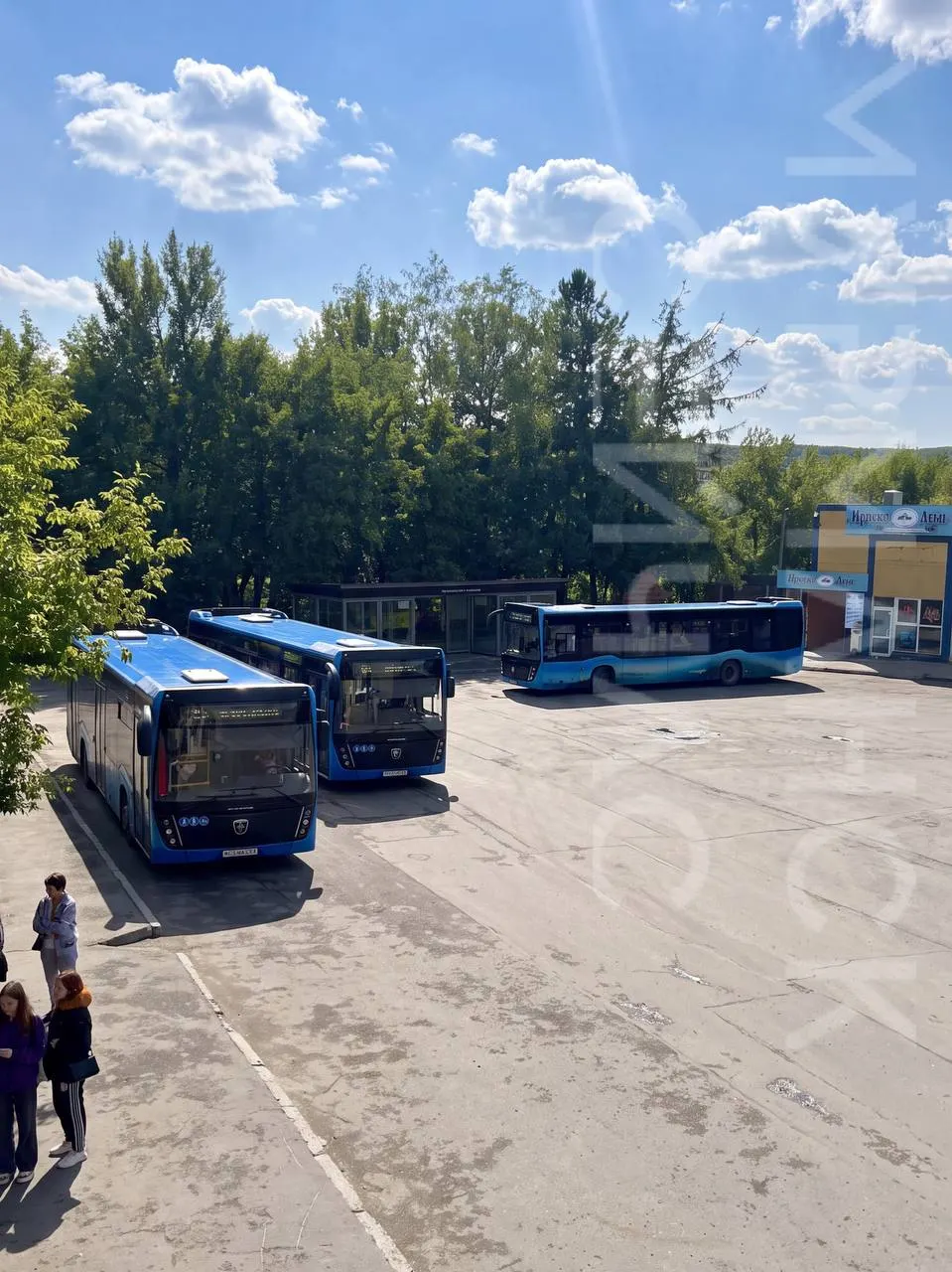 Нижнюю площадку автовокзала на улице Коминтерна приведут в порядок: тротуары, ливнёвка, подпорная стена и освещение. Работы планируют завершить до конца сентября.