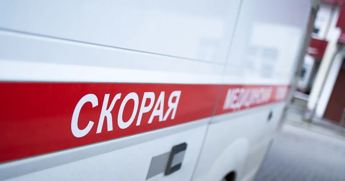 Тело мужчины извлекли спасатели спустя полтора часа после вызова в службу 112; следователи выясняют обстоятельства произошедшего.