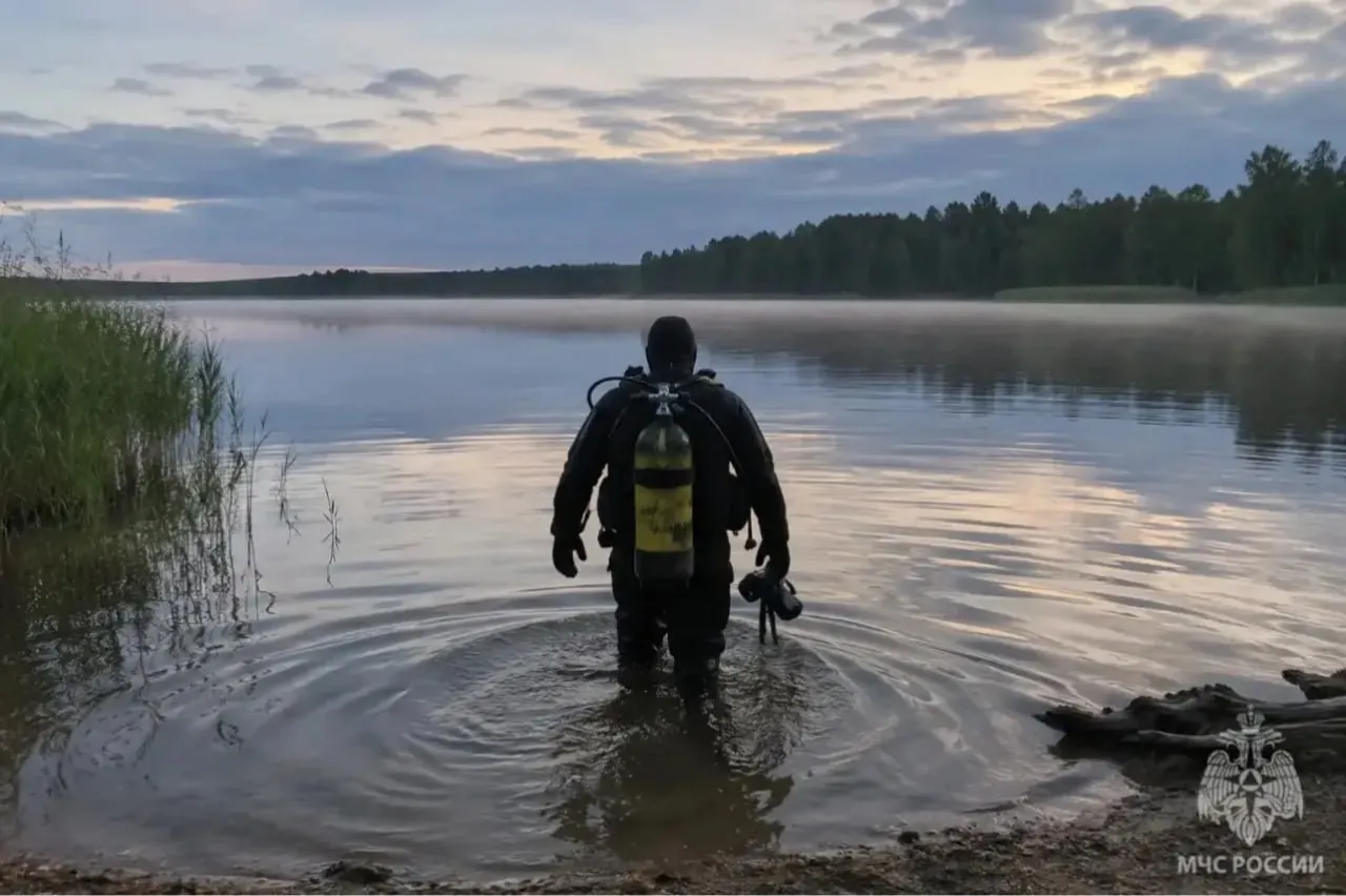 Рано утром 14 июля спасатели обнаружили в озере Бранд-Вахта тело ребёнка. Тело передано полиции, родственникам оказывается психологическая помощь.