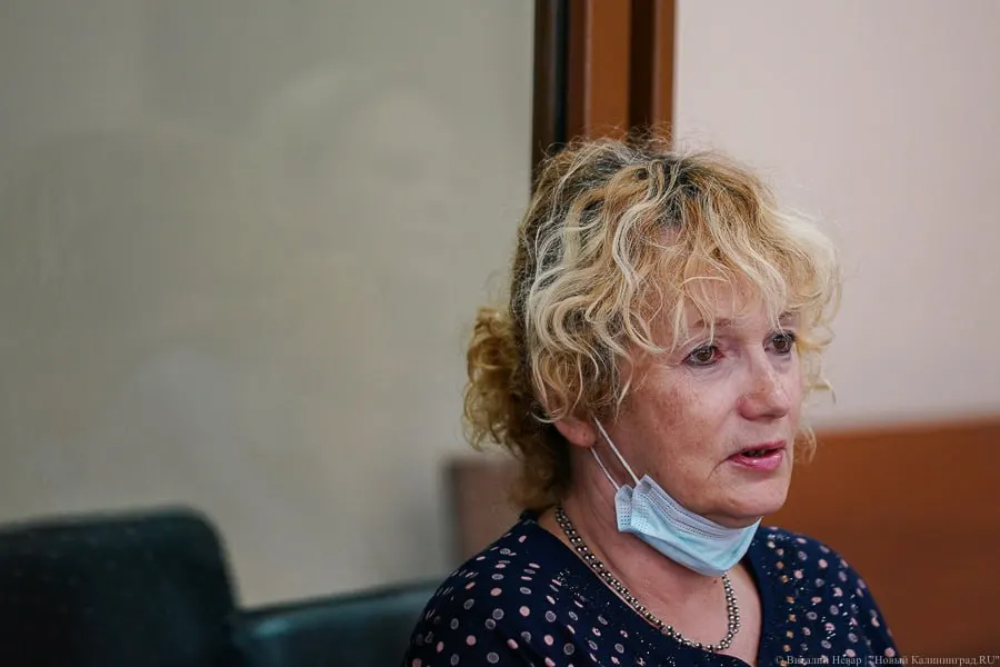 Адвокат, обвиняемая в госизмене, рассказала о температуре в камере свыше 40 °C, перебоях с назначением препаратов и эпизодах, когда у неё останавливалось сердце; председатель региональной ОНК связалась с ФСИН.