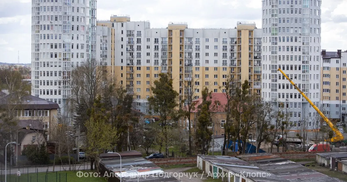 Капитальный ремонт Орудийной в Калининграде возобновится в июле и должен завершиться к октябрю. Работы пойдут по участкам, для безопасности введут поэтапные перекрытия и ограждения.