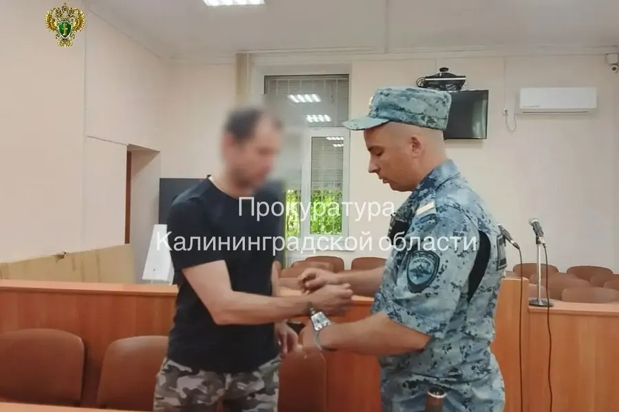 Мужчина из Калининграда не платил алименты на несовершеннолетнего сына, задолженность превысила 628 тыс. рублей — суд назначил пять месяцев заключения в колонии строгого режима.