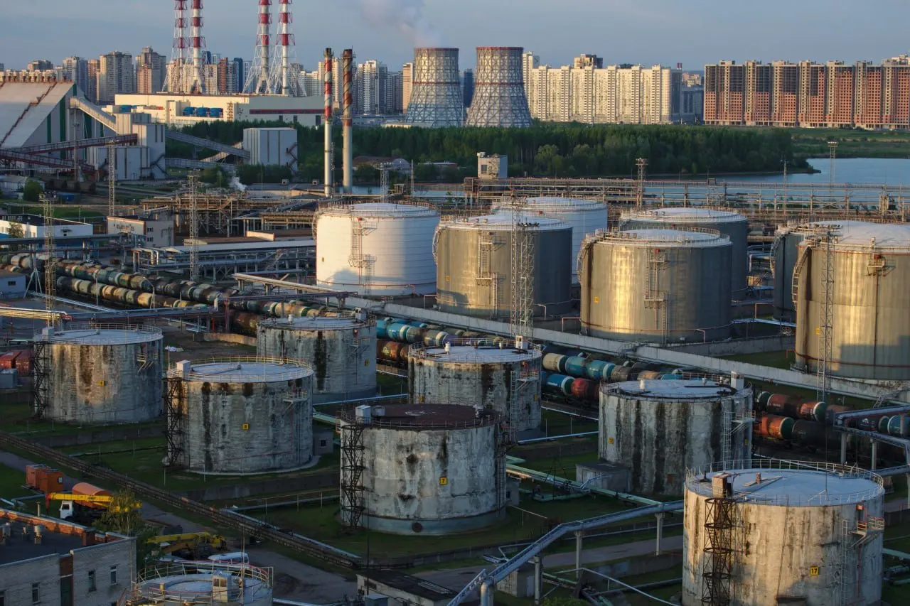 Генпрокуратура подала иск к совладельцам Петербургского нефтяного терминала, что может привести к полной национализации предприятия.