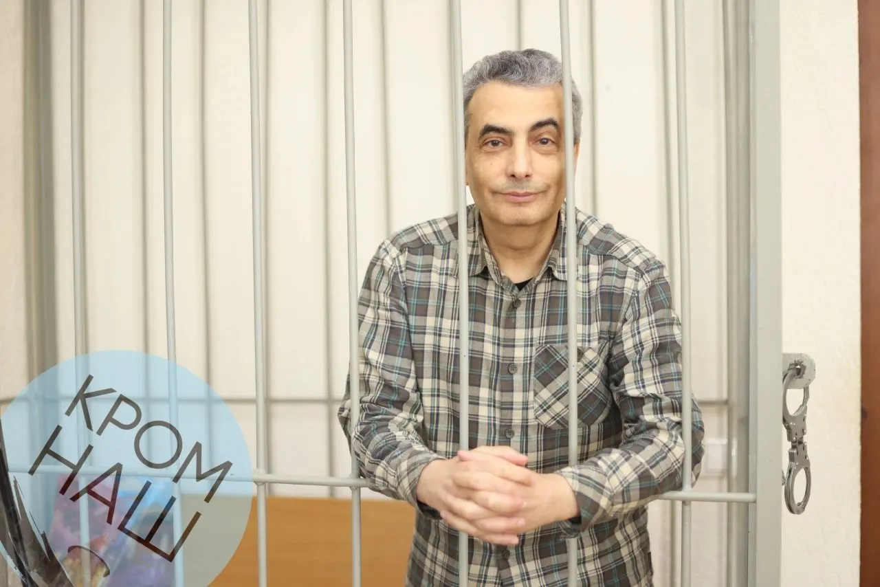 Заседание перенесено; защитники отсутствовали, запланирован допрос шести свидетелей.