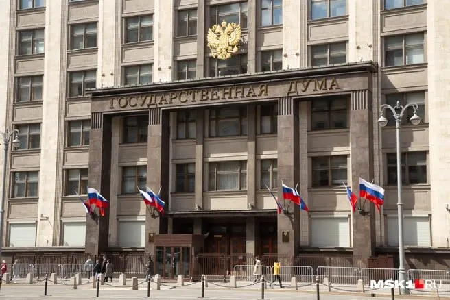 Глава региона раскрыл доходы и имущество: за прошлый год он задекларировал более 10 миллионов рублей и владеет двумя квартирами в Калининградской области. Аналитики изучили данные остальных кузбасских кандидатов перед выборами.