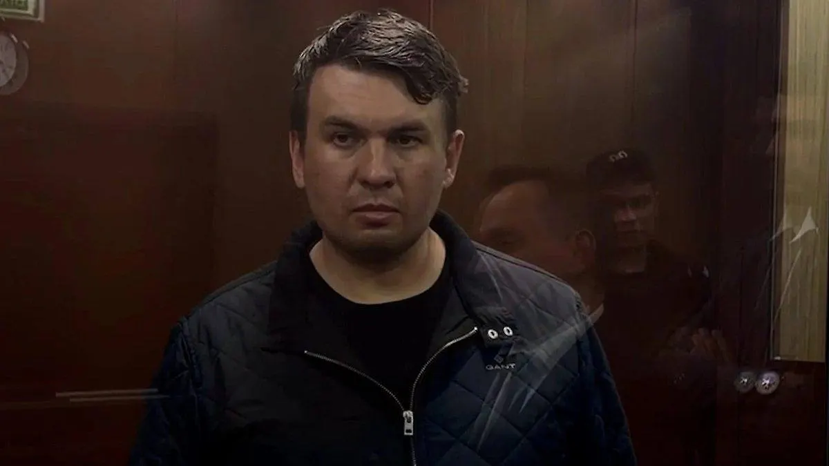 З-блогер Илья Ремесло, обвиняемый в распространении сведений, которые власти считают фейками о российской армии, снова помещён под стражу после возвращения из Института Сербского, где прошла психолого-психиатрическая экспертиза.