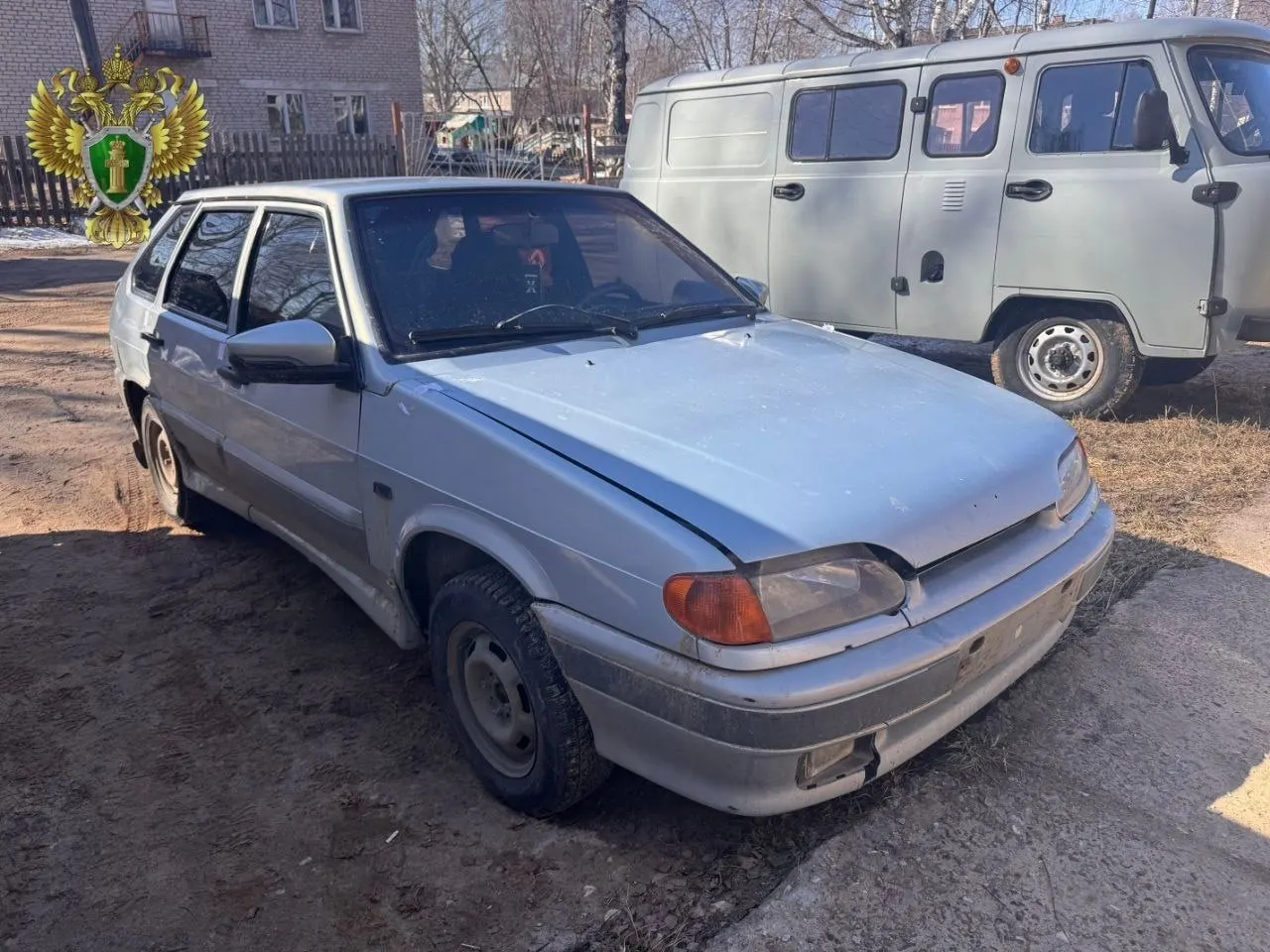 Суд вынес наказание мужчине за повторную езду в состоянии опьянения: автомобиль конфискован, водитель лишён прав на 3,5 года и получил срок 1 год и 1 месяц колонии строгого режима.