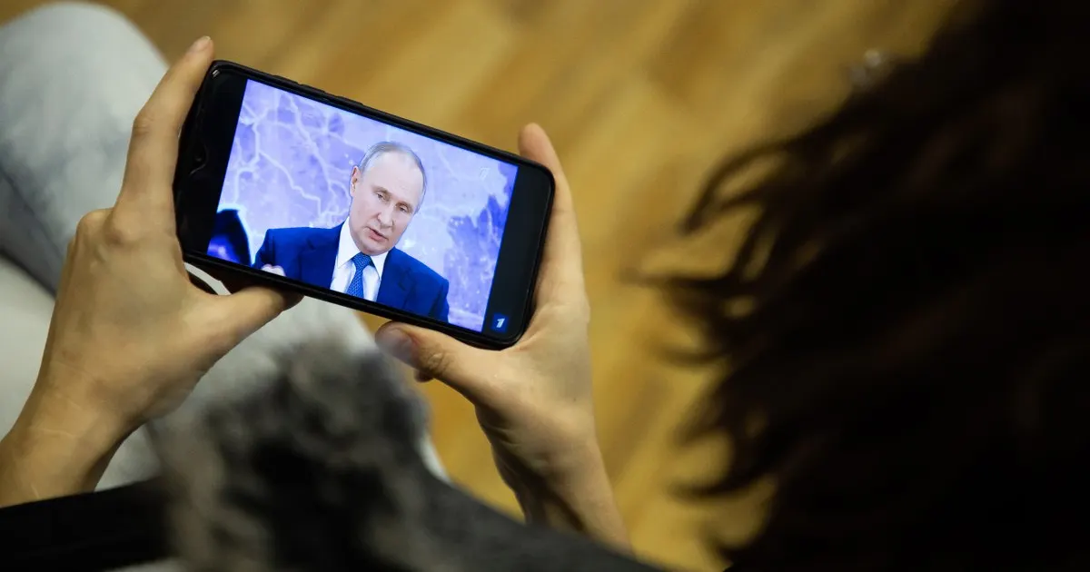 Учитель рассказал о себе, дате свадьбы и намерении пригласить президента.
