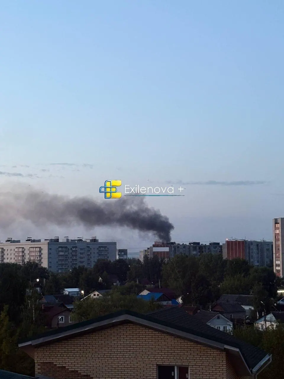В регионе зафиксированы возгорания и перекрытие дорог у Ярославля в связи с беспилотной активностью вокруг НПЗ «Славнефть-ЯНОС».