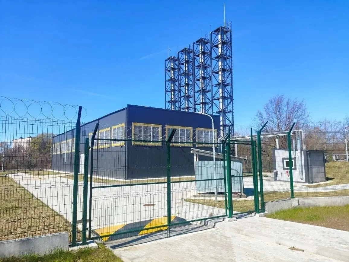 В Балтийске стартуют первые газовые котельные на улицах Донского, Серебровской и Сенявина; к началу отопительного сезона проведут ремонт сетей и опрессовку домов.