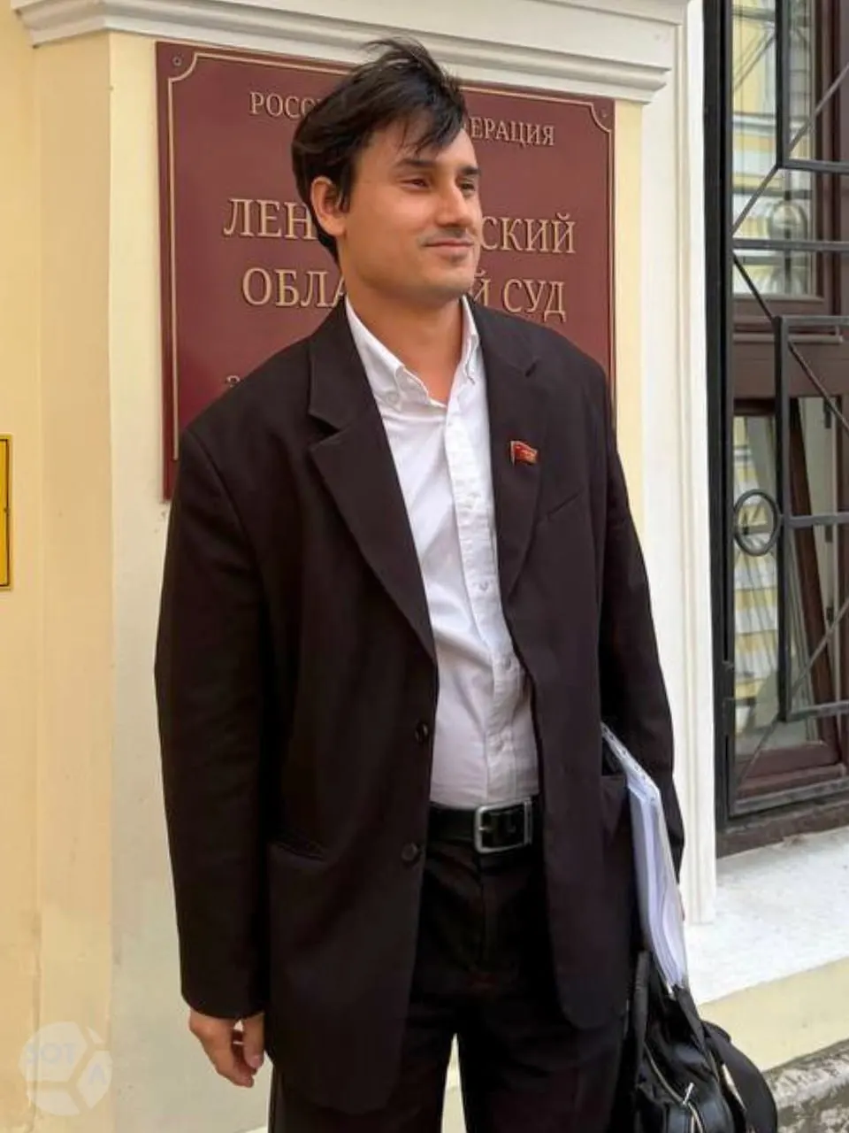 Ленинградский областной суд отклонил иск к избирательной комиссии региона, подтвердив отказ в регистрации кандидата на предстоящие выборы в связи с прошлой публикацией в соцсетях, которая была признана экстремистской.