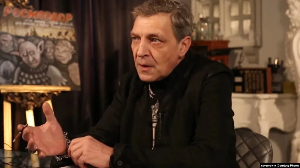Санкт-Петербургский приморский суд заочно арестовал публициста Александра Невзорова и его супругу по обвинениям в неисполнении обязанностей иностранного агента и финансировании экстремистской деятельности; ранее супруги Невзорова были признаны экстремистами, имущество передано государству.