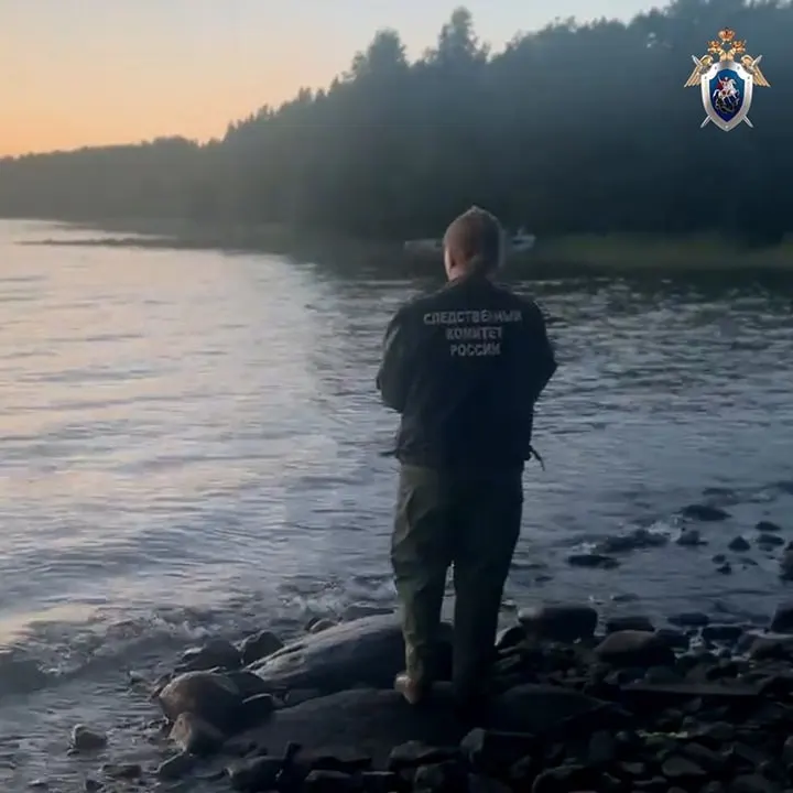 56-летний мужчина погиб на озере Кедрозеро в Кондопожском районе; следственные органы устанавливают обстоятельства дела.