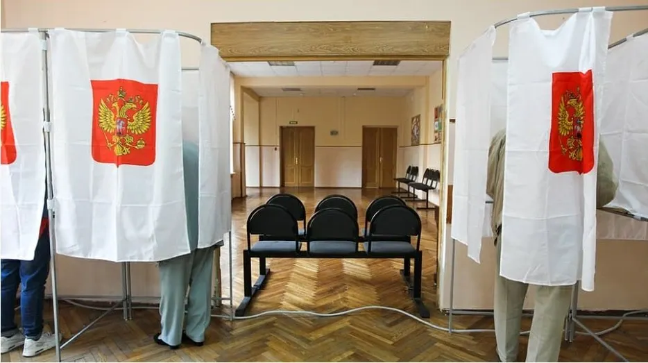 Документ призывает фиксировать нарушения и поддерживать решения комиссии, что вызывает сомнения и критику относительно независимого надзора.
