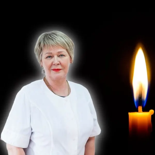 После атаки беспилотников в Архипо-Осиповке Краснодарского края погибла медсестра Надежда Мазаник; число пострадавших растет.