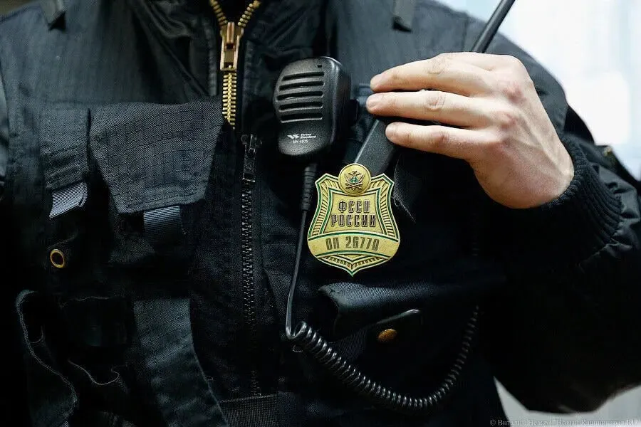 Арестованные квартиры из Калининградской области выставлены на торги на общую сумму 58,7 млн рублей; стартовые цены начинаются от 989 тысяч рублей за квартиру площадью 44 кв. м.