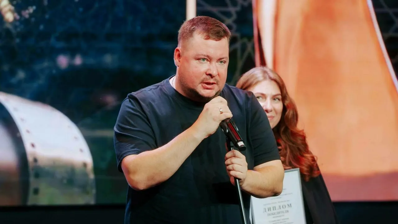 Картина о полковнике-дипломате, который отправляется на переговоры в Сирии, победила в программе «Россия — Исламский мир» и получила спецприз за диалог культур.