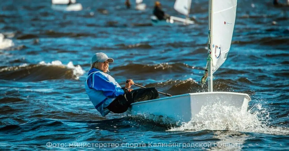 Даниил Королёв победил в классе «Оптимист» на чемпионате России по парусному спорту, одержав уверенную победу на соревнованиях в Санкт-Петербурге.