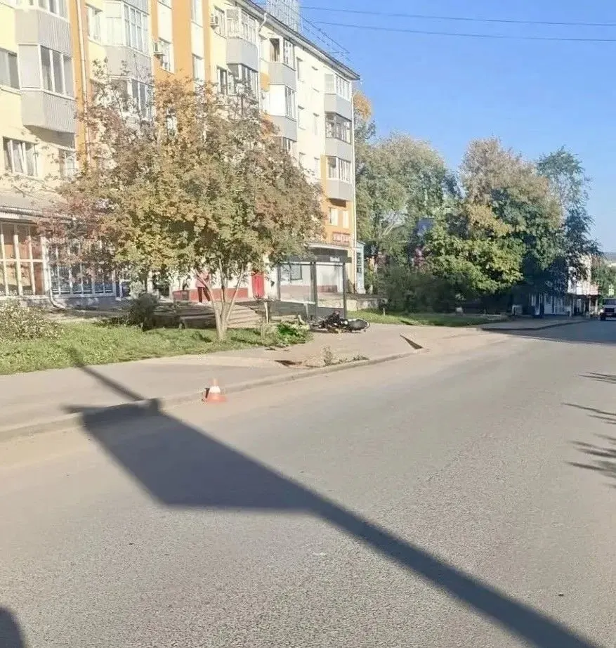 На ул. Гагарина в Вятских Полянах мотоциклист погиб после аварии.