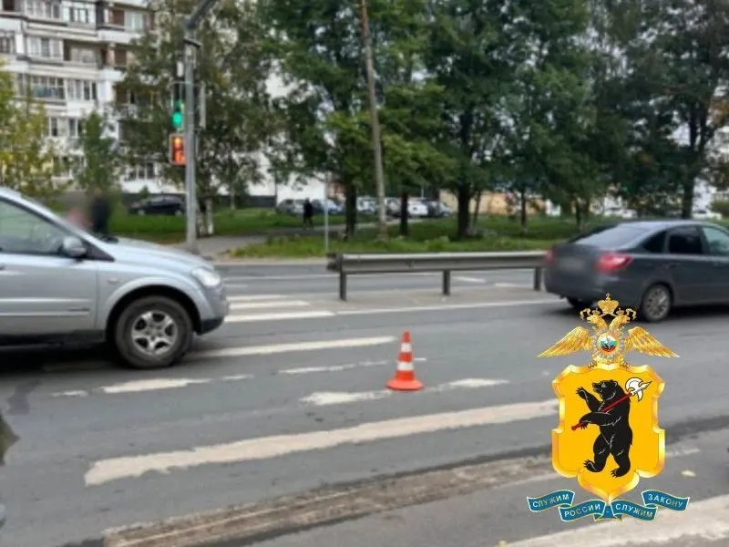 В Ярославской области пешеход пострадал в аварии на Ленинградском проспекте; проводится проверка обстоятельств.