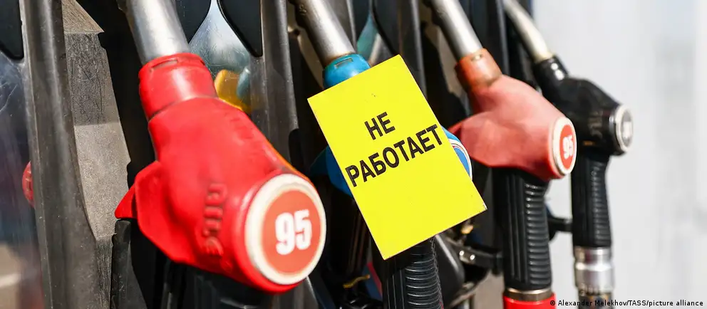 В регионе обсуждают меры по разгрузке заправок на фоне дефицита топлива. Власти планируют новые поставки к началу октября и продление запрета на экспорт дизельного топлива.