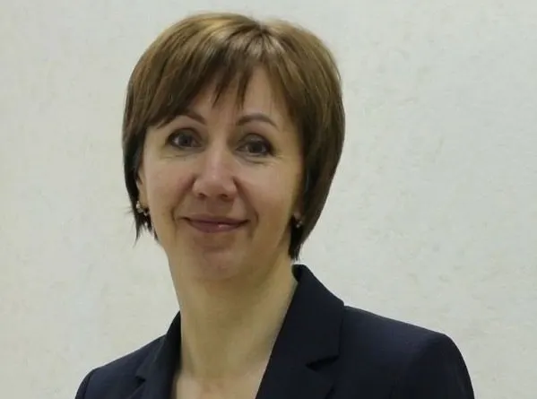 С поста ушла Тамара Винт, занимавшая должность заместителя главы администрации по финансам. На её место назначена Светлана Савина, ранее возглавлявшая финуправление; Савина работает без статуса замглавы, возглавляя финансовое управление города.