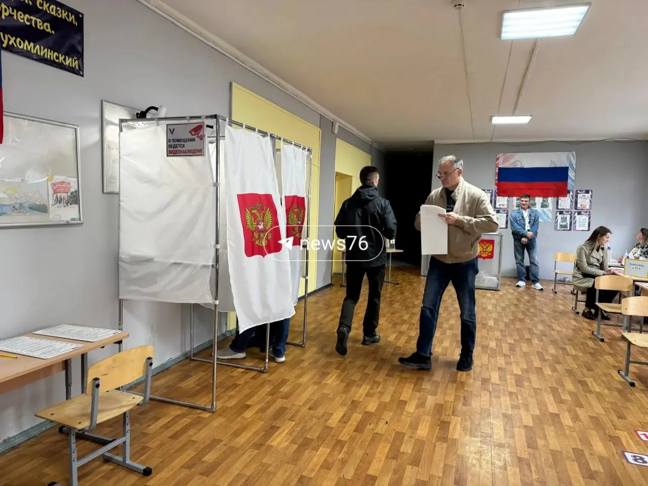 За два дня на участке проголосовано 304 человека; зарегистрировано 1444 избирателя; около 180 заявили о онлайн-голосовании.