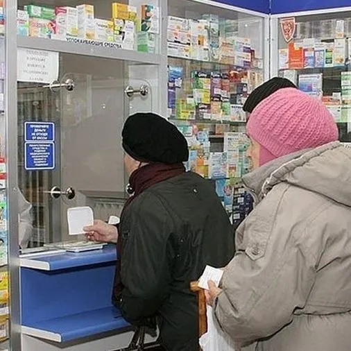 Карельская жительница жалуется на системные задержки с льготными препаратами и нехватку лекарств: за два года она потратила свыше 50 тысяч рублей на лекарства, которые должны выдавать бесплатно; во время приступов ей приходится вызывать скорую.
