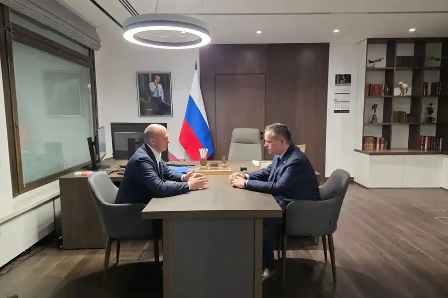Обсуждается механизм субсидирования перевозок в регионе, речь идёт о плавной выдаче субсидий и продлении финансирования на три года, а также о методике распределения средств.