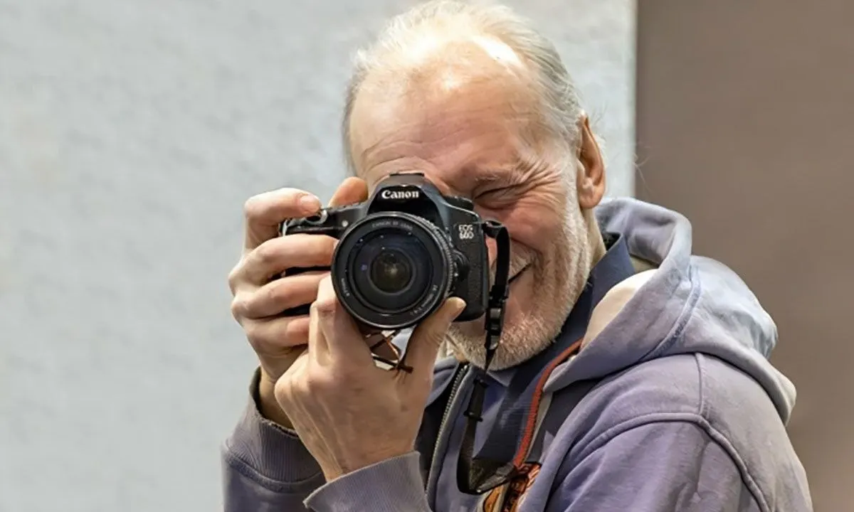 Умер карельский фотограф Василий Петухов, ушедший на 66-м году жизни. Коллеги помнят его как доброго и скромного мастера кадра, оставившего значительное наследие карельской фотографии.