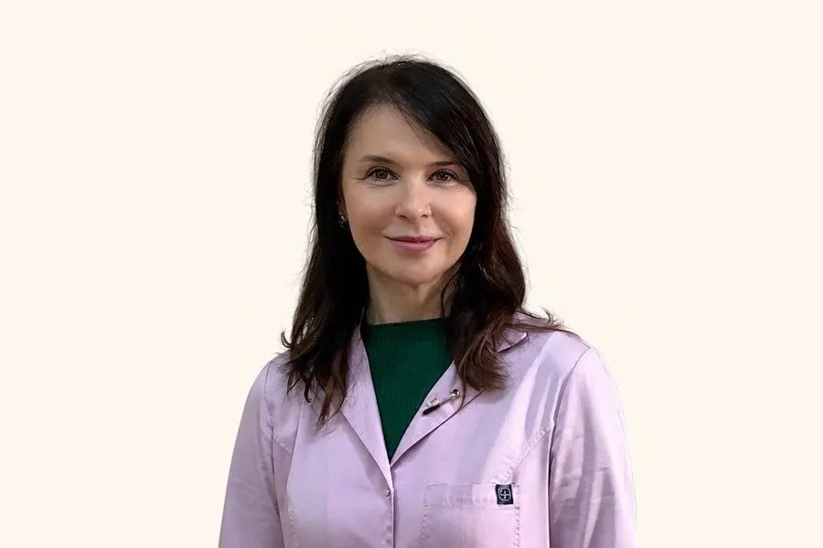 Новый заместитель главного врача по терапии прибыла в Калининградскую область; ранее она руководила реабилитационной работой в НИИ травматологии и ортопедии в Новосибирске.