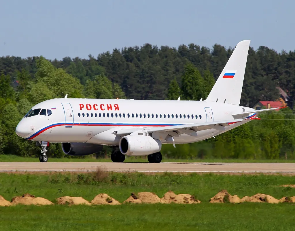 После визита Путина в Туркменистан над столицей фиксировались манёвры самолётов спецотряда; аэропорты ввели ограничения из‑за беспилотников.