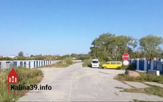 В Зеленоградске изменили генплан: участок 1,7 га, ранее предназначенный для транспортной инфраструктуры, переведён в зону жилой застройки. Участок принадлежал компании, связанной с бывшим депутатом, которая добилась выкупа за 8,44 млн рублей; транспортно-пересадочный узел частично исключён.