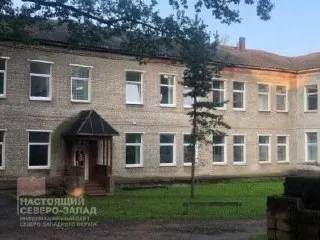 Ремонт больницы в Невеле затягивается, сроки пересматриваются, чиновники пересматривают сметы — жители остаются без нормальных условий для лечения.