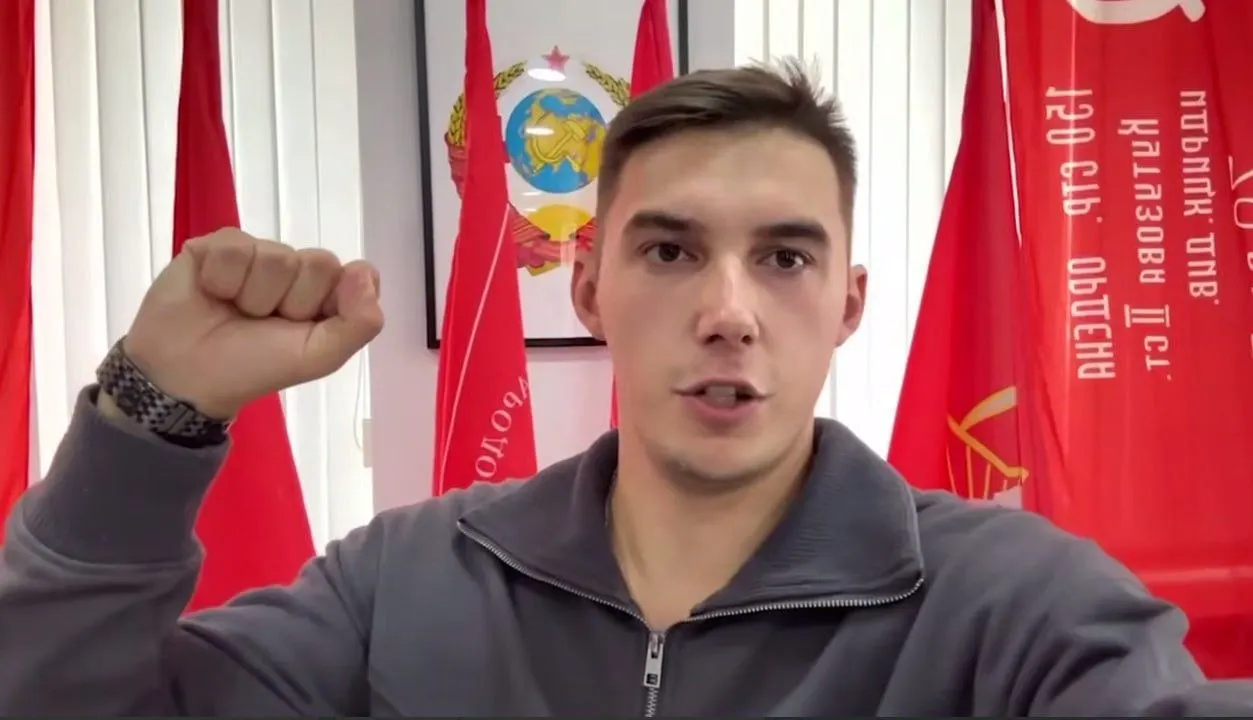 Организатора митинга против фальсификаций выборов в Коми обвинили в нарушении порядка проведения акции: полиция насчитала 110 участников вместо заявленных 100; дело передано по статье КоАП.