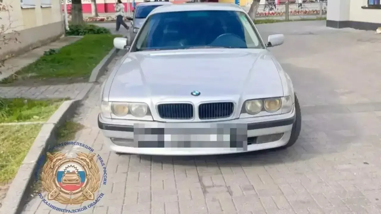 34-летний мужчина на BMW был задержан на Советской улице после того, как выяснилось, что ранее его лишили прав на 18 месяцев за вождение в пьяном виде. Автомобиль эвакуирован, ведётся проверка по статье УК РФ, возможна конфискация.
