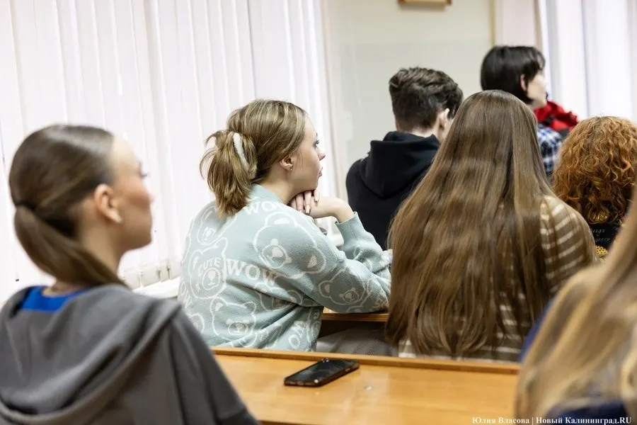 Шесть кластеров проекта «Профессионалитет» откроют двери в Калининградской области в субботу, 17 октября, предлагая профпробы, мастер-классы и встречи с работодателями.