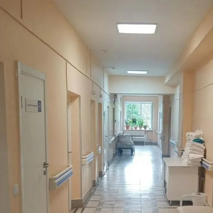 В Кондопожской ЦРБ зафиксирован дефицит перевязочного материала; поставки бинтов запланированы в ближайшее время.