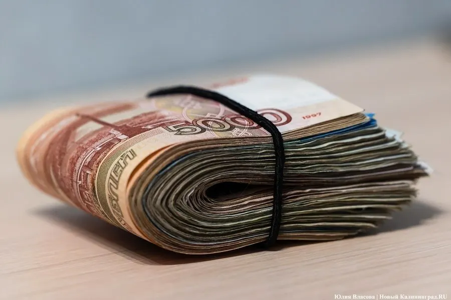 Объем кредитования физлиц в Калининградской области за год превысил 212,8 млрд рублей, показатель портфеля вырос на 10% на фоне снижения ключевой ставки.