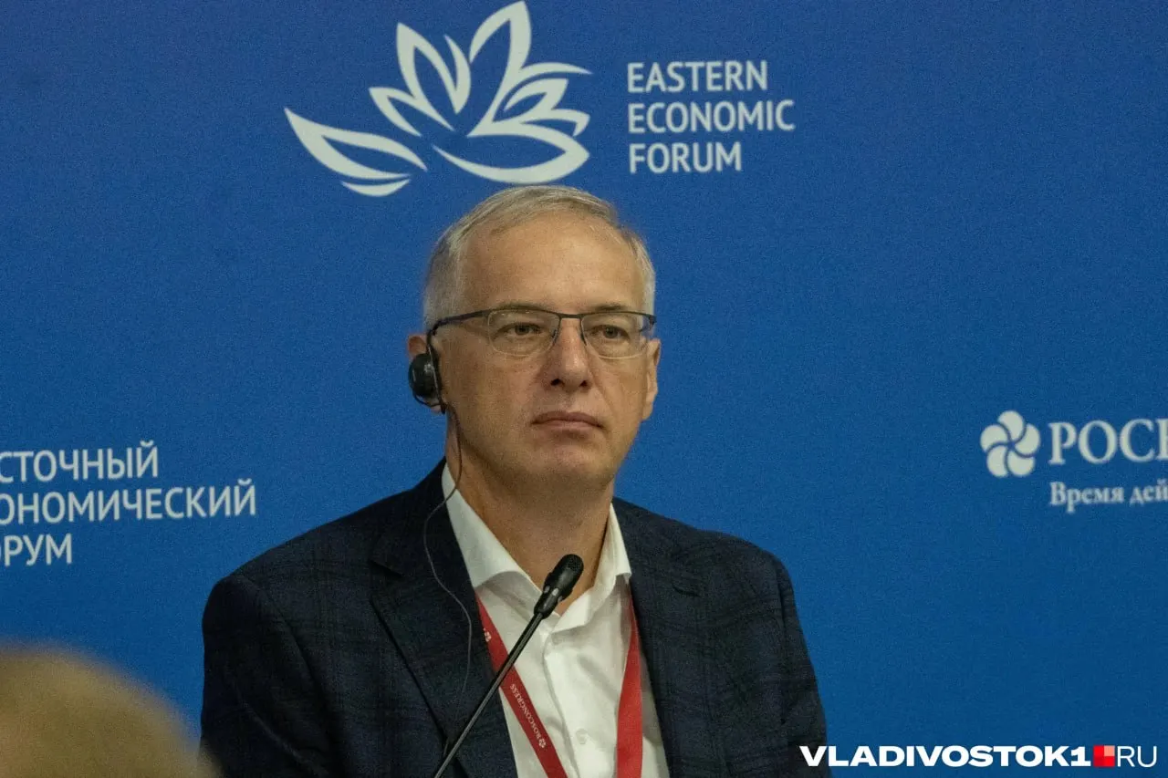 Кадровые решения на Дальнем Востоке: повышение Кожемяко до полпреда и назначение Шестакова на пост врио губернатора Владивостока.