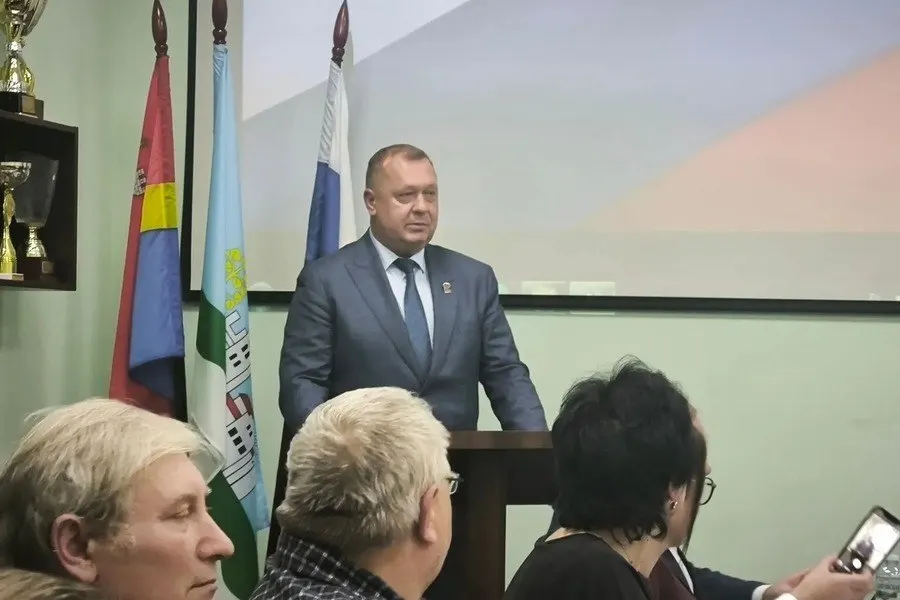 Новый глава Неманского округа вступил в должность после избрания; ранее он занимал должность врио.