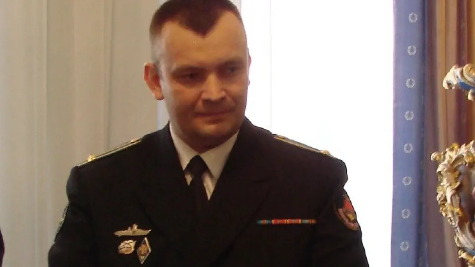 224-й гарнизонный суд заключил под стражу командира Балтийского флота по обвинению во взятке; расследование касается передачи территории и других эпизодов давления.