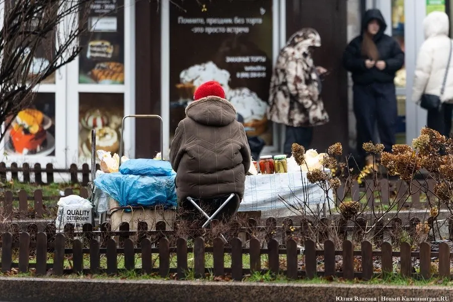 Регион демонстрирует умеренный рост потребительского спроса около 3,4% в реальном выражении; риски завязаны на внутреннем спросе и денежно-кредитной политике.