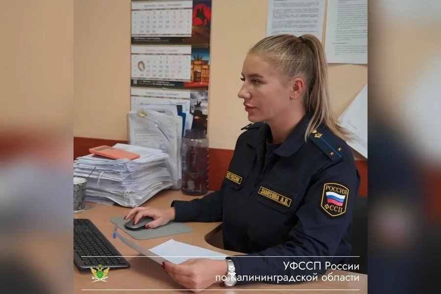 Судебные приставы добились выплат по зарплате трём бывшим сотрудникам: общая сумма долга — 830 тысяч рублей; арестованный автомобиль Lexus стал залогом для погашения задолженности.