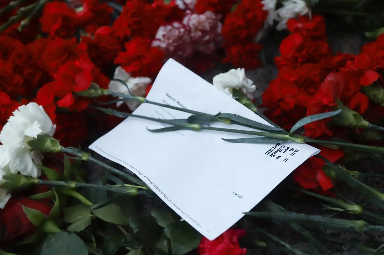 В конце октября — начале ноября в Санкт-Петербурге пройдут памятные мероприятия, посвящённые памяти жертв репрессий: вечер воспоминаний, чтения имён и экскурсии.