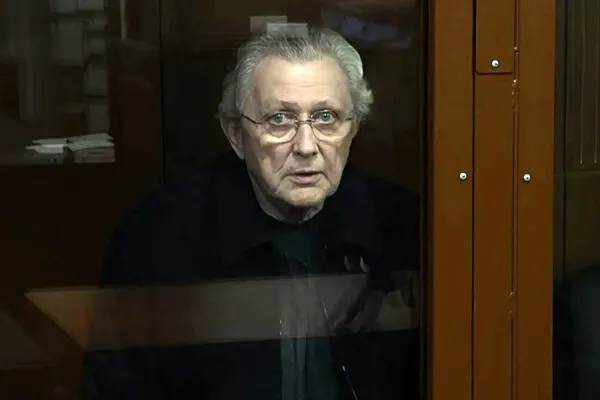 Бизнесмен восстанавливает контроль над активами после ареста в июне, а затем против него были сняты обвинения.